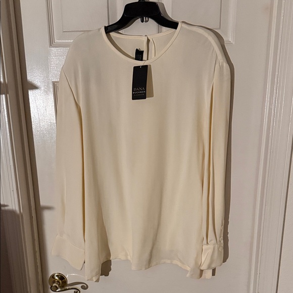 Dana Buchman Elements Women’s Cream Long-Sleeve Silk Blouse with Button Cuffs - Picture 2 of 6